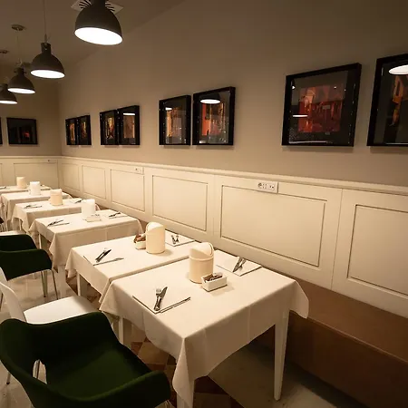 Hotel Zanhotel Regina Bolonia