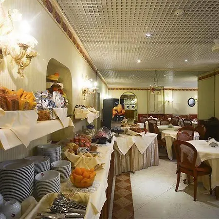 Zanhotel Regina 3* Bolonha