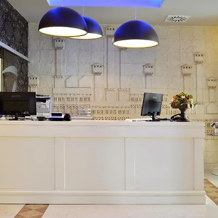 Zanhotel Regina Hotel 3*