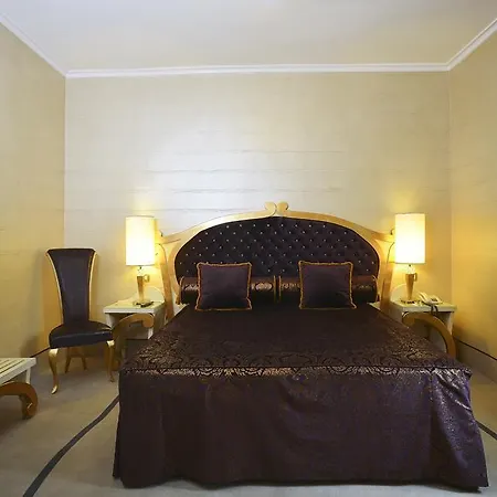 Hotel Zanhotel Regina Bolonha